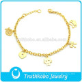 Joli bracelet à breloques personnalisé doré pour jeunes filles